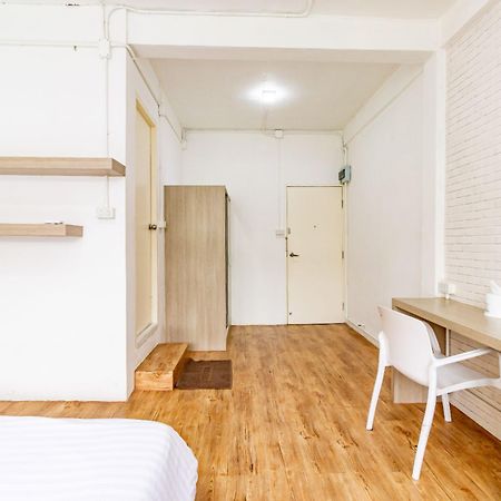 Ze Residence Bang Aor Station Bangkok Dış mekan fotoğraf