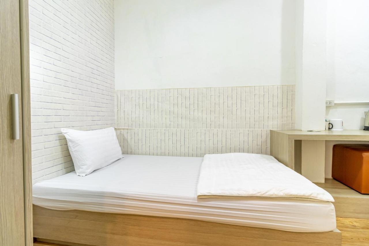 Ze Residence Bang Aor Station Bangkok Dış mekan fotoğraf